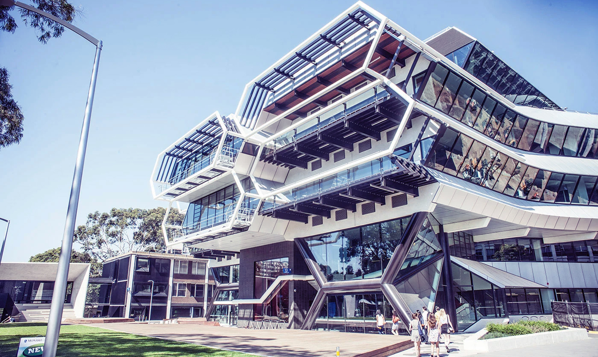 Monash University signs Master Research Agreement with 23Strands